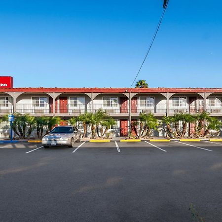 Red Roof Inn Los Angeles - Bellflower Exterior foto